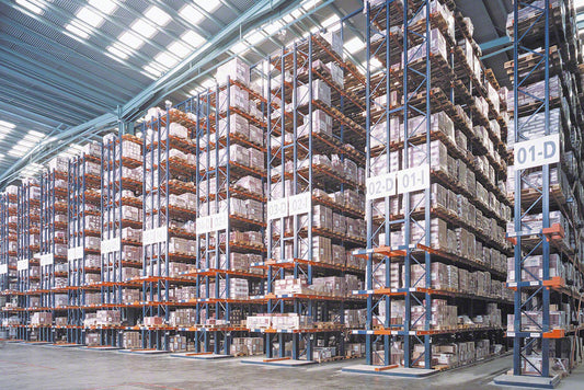 Adjustable Narrow Aisle Pallet Racking - Ideal for High-Turnover Goods in Logistics Centers