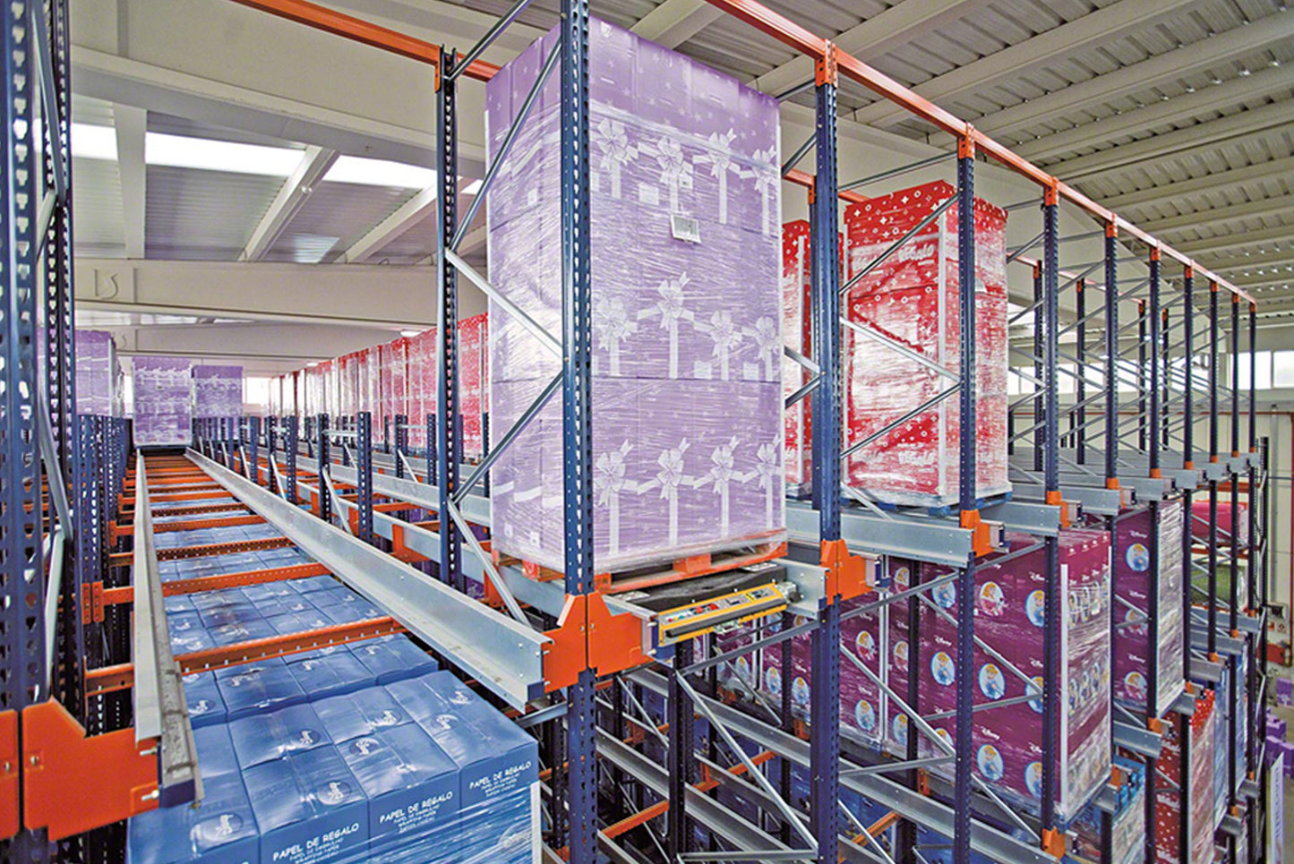 Easy to install loft style shelves, quickly build your efficient warehousing system