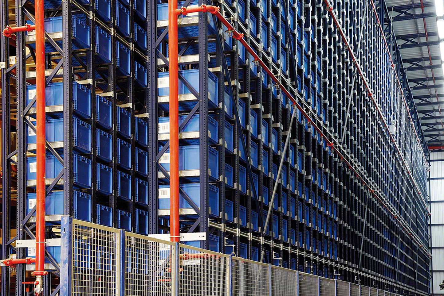 Automated Storage and Retrieval System (AS/RS) - High-Density Intelligent Warehouse Solution