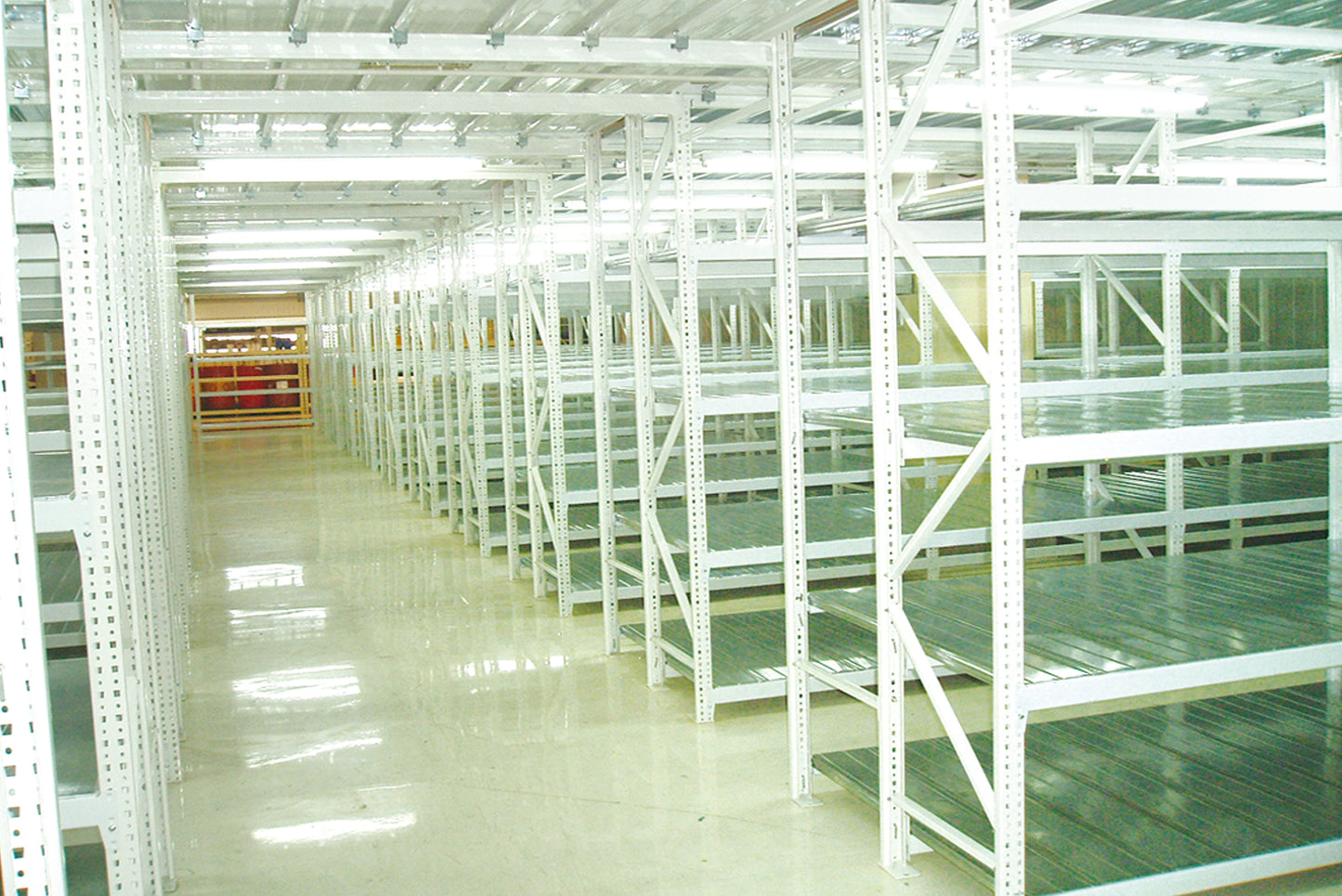 Selling laminated shelves