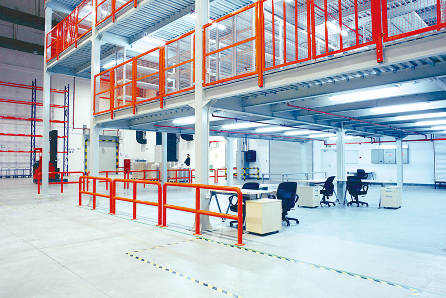 Durable Steel Mezzanine Floor - Anti-Corrosion Coating, Long-Lasting for Manufacturing Plants